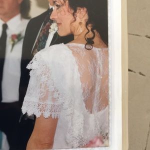 Vintage Lace Wedding Dress